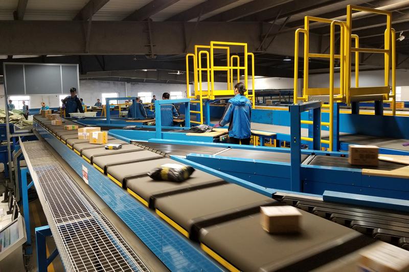 .便捷人臉識別分析和智能樓宇門禁系統(tǒng)。